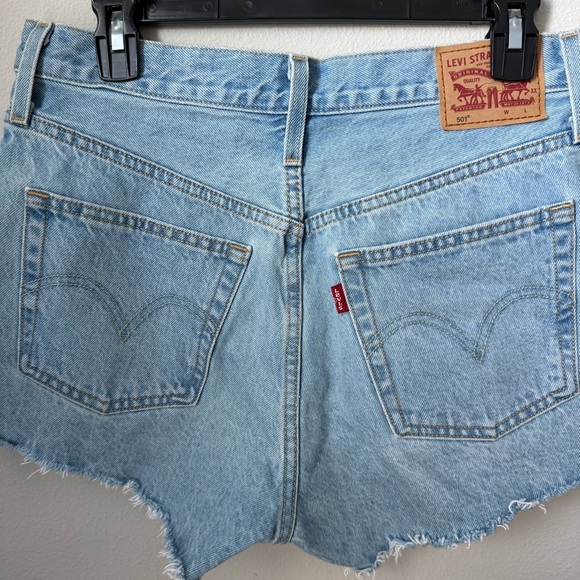 Levi’s 501 Light Blue Denim Shorts with Floral Embroidery - Picture 5 of 7